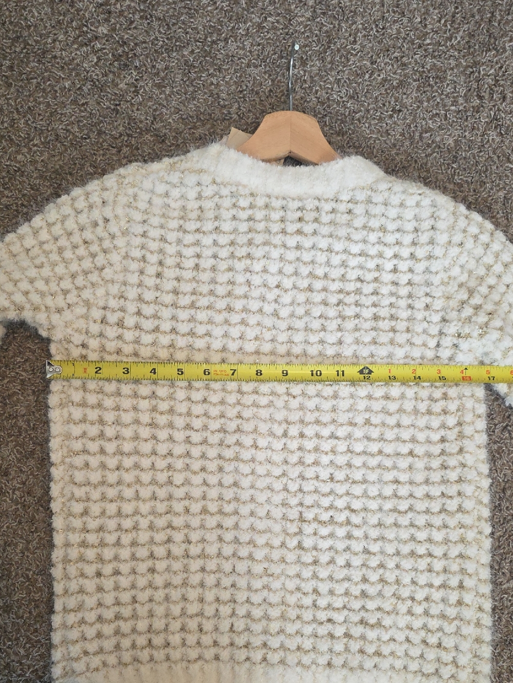 Elie Tahari Cream Bouclé Cardigan with Gold Buttons - Picture 7 of 7